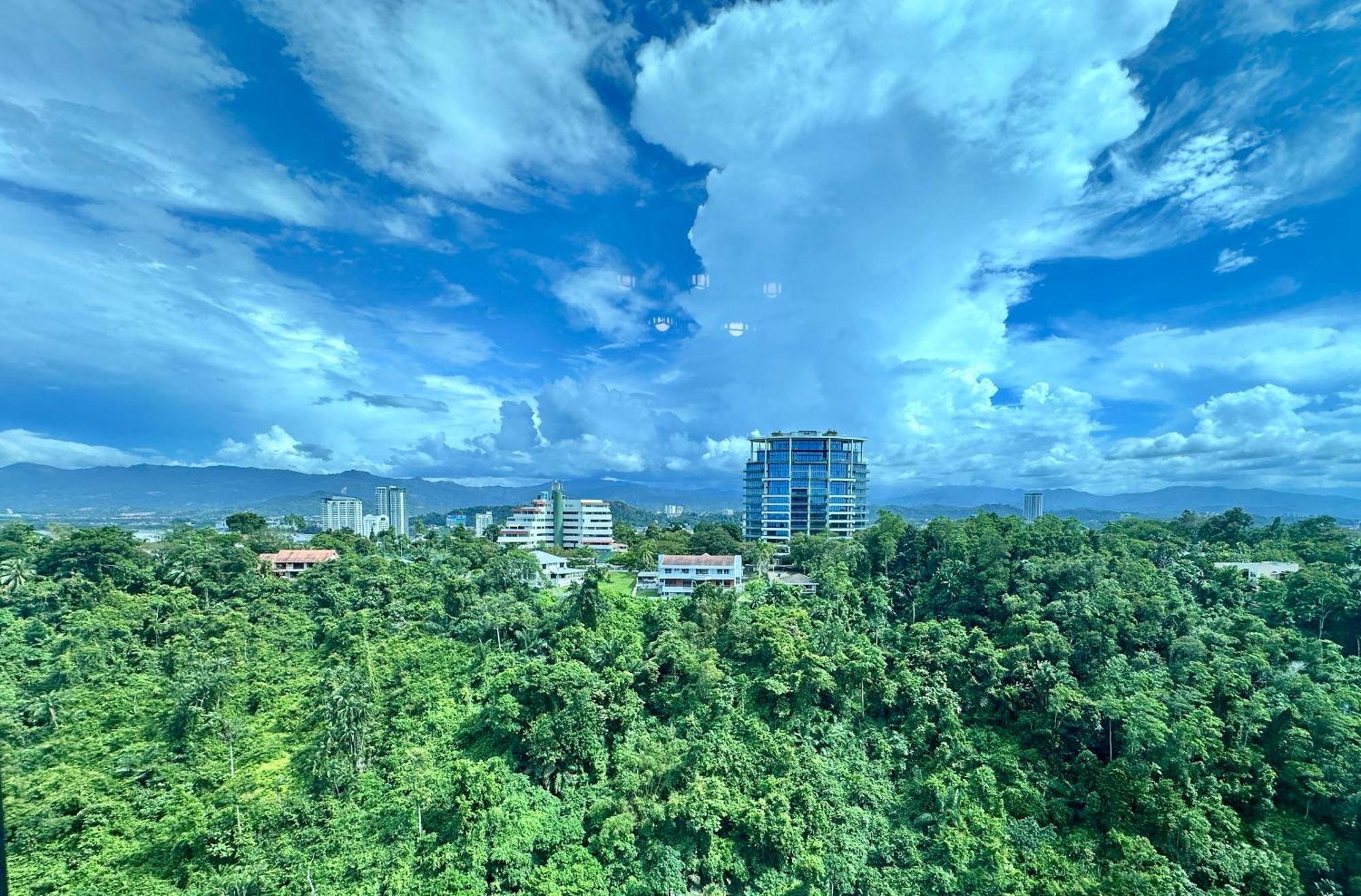 Jq1 Sea & Pool Or City View Wifi I Washing Machine For Some Units I Cuckoo Water Jesselton Quay By R2 Kota Kinabalu Exteriör bild